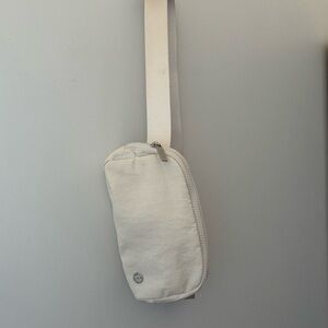 lululemon belt bag